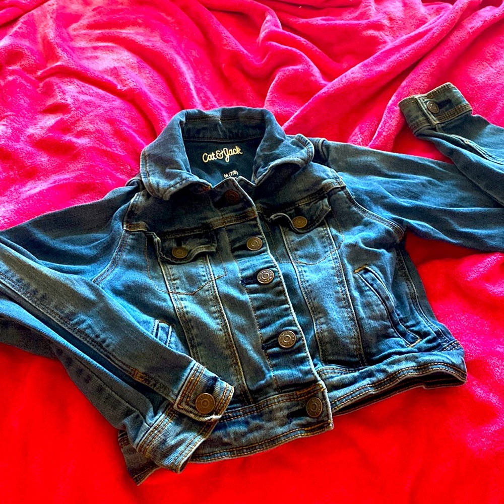 Girls Cat and Jack jean jacket size 7/8